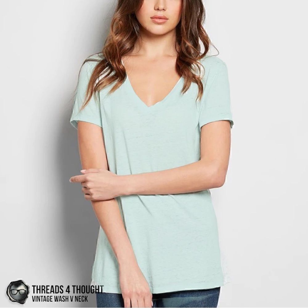 THREADS 4 THOUGHT VINTAGE WASH V-NECK TEE IN HONEYDEW ORGANIC COTTON WOMEN’S MED